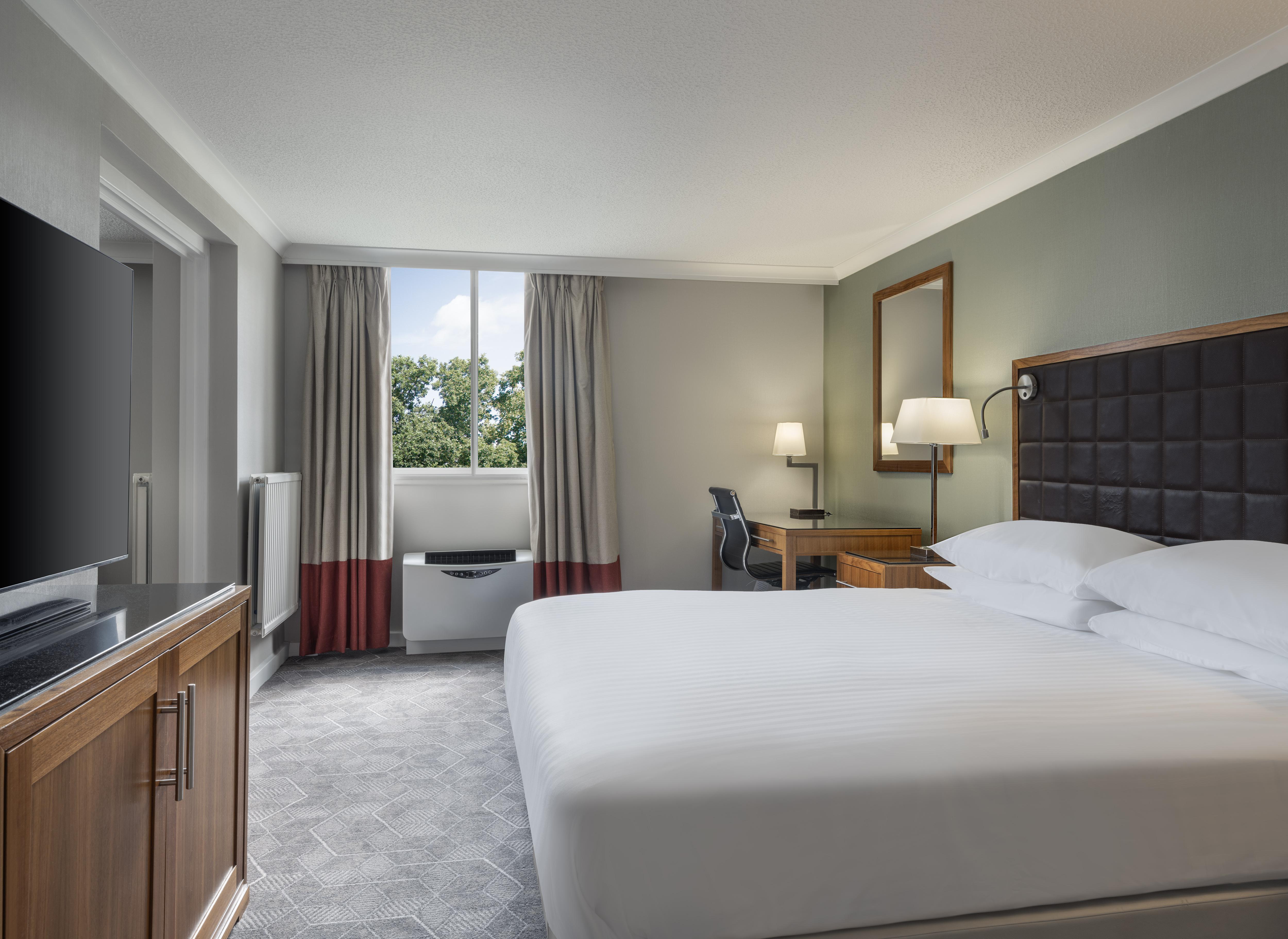 Delta Hotels By Marriott Единбург Екстериор снимка